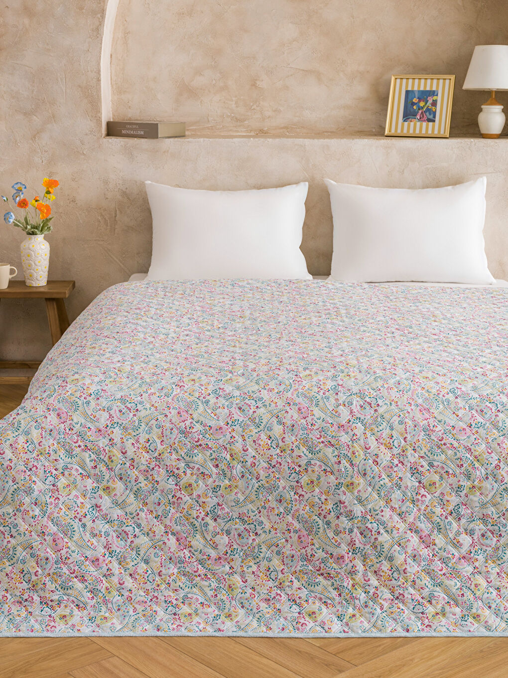 روانداز پنبه‌دوزی LC HOME- مدل White floral