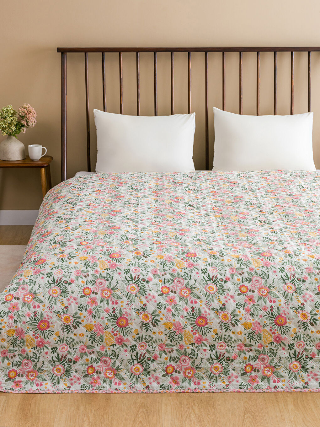 روانداز پنبه‌دوزی LC HOME- مدل Floral patterned